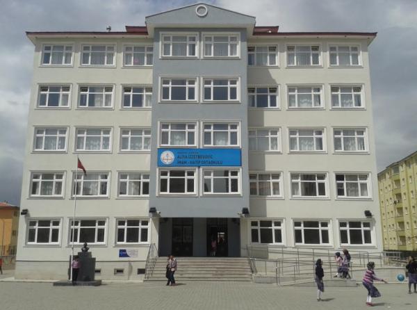 Aliya İzzetbegoviç İmam Hatip Ortaokulu ERZURUM YAKUTİYE