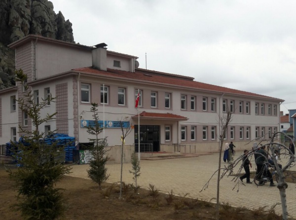 Büyükkalecik İmam Hatip Ortaokulu AFYONKARAHİSAR MERKEZ