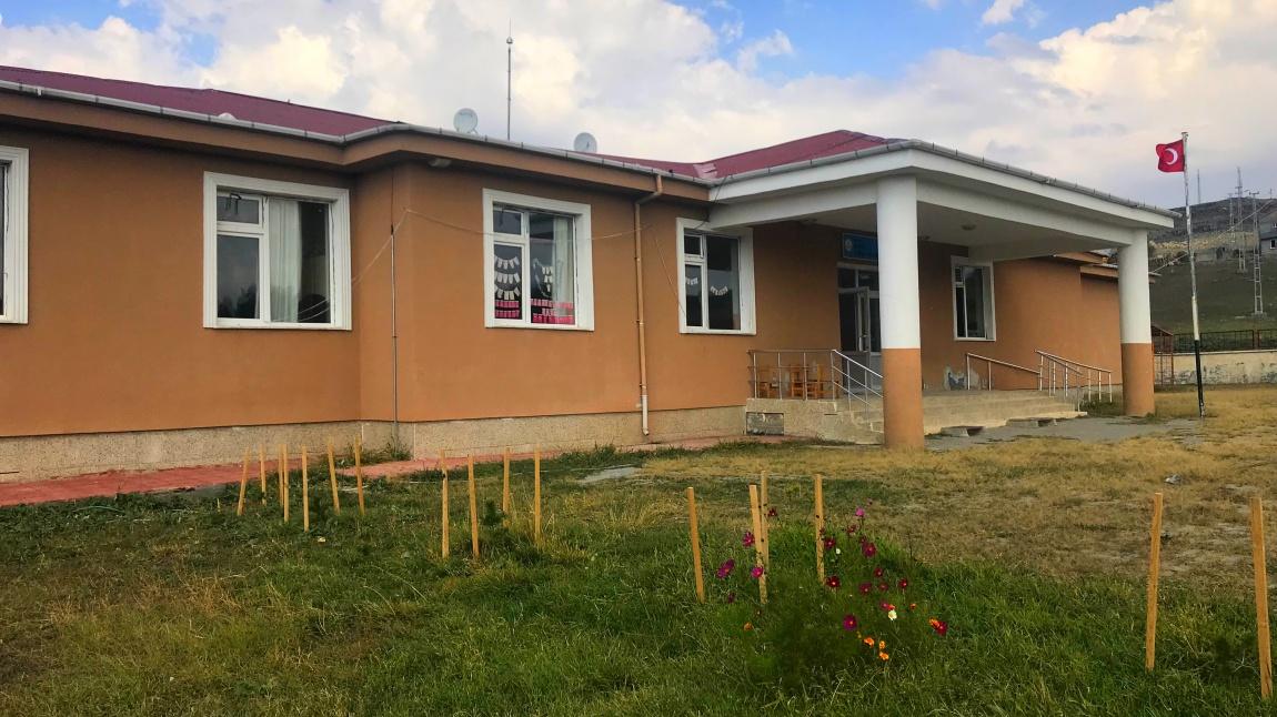 Böcüklü Ortaokulu KARS KAĞIZMAN