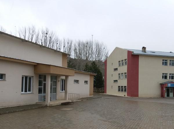 Milli Eğitim Vakfı Konursu İmam Hatip Ortaokulu BAYBURT MERKEZ