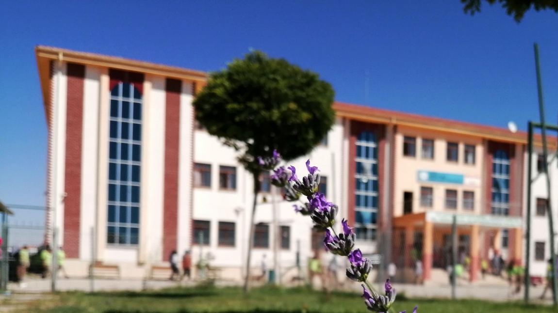 Nuray Kaya İmam Hatip Ortaokulu AKSARAY MERKEZ