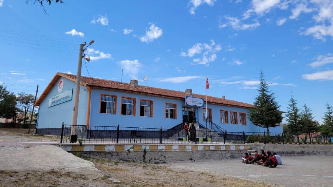 Demirci İmam Hatip Ortaokulu AKSARAY GÜLAĞAÇ