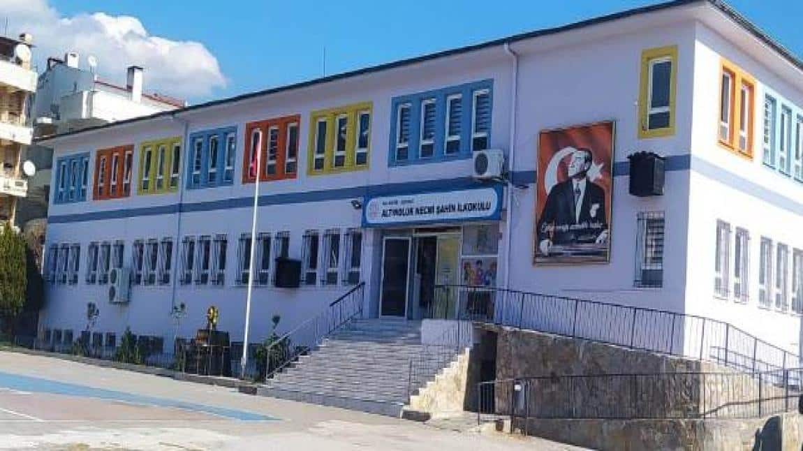 Altınoluk Necmi Şahin İlkokulu BALIKESİR EDREMİT