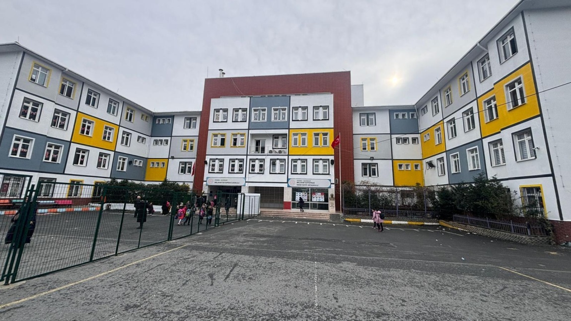 Melahat Öztoprak İmam Hatip Ortaokulu İSTANBUL SULTANGAZİ