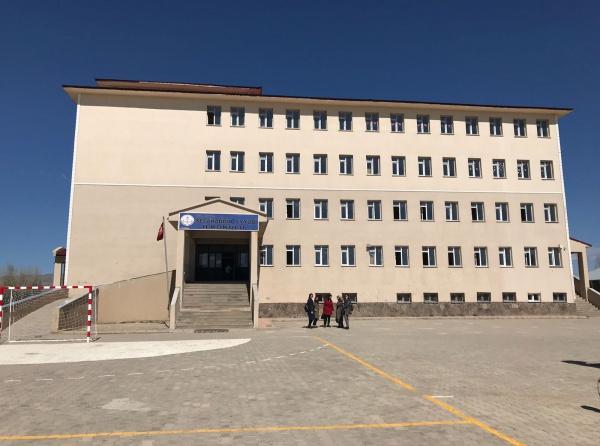 Selahaddin Eyyubi Ortaokulu AĞRI PATNOS