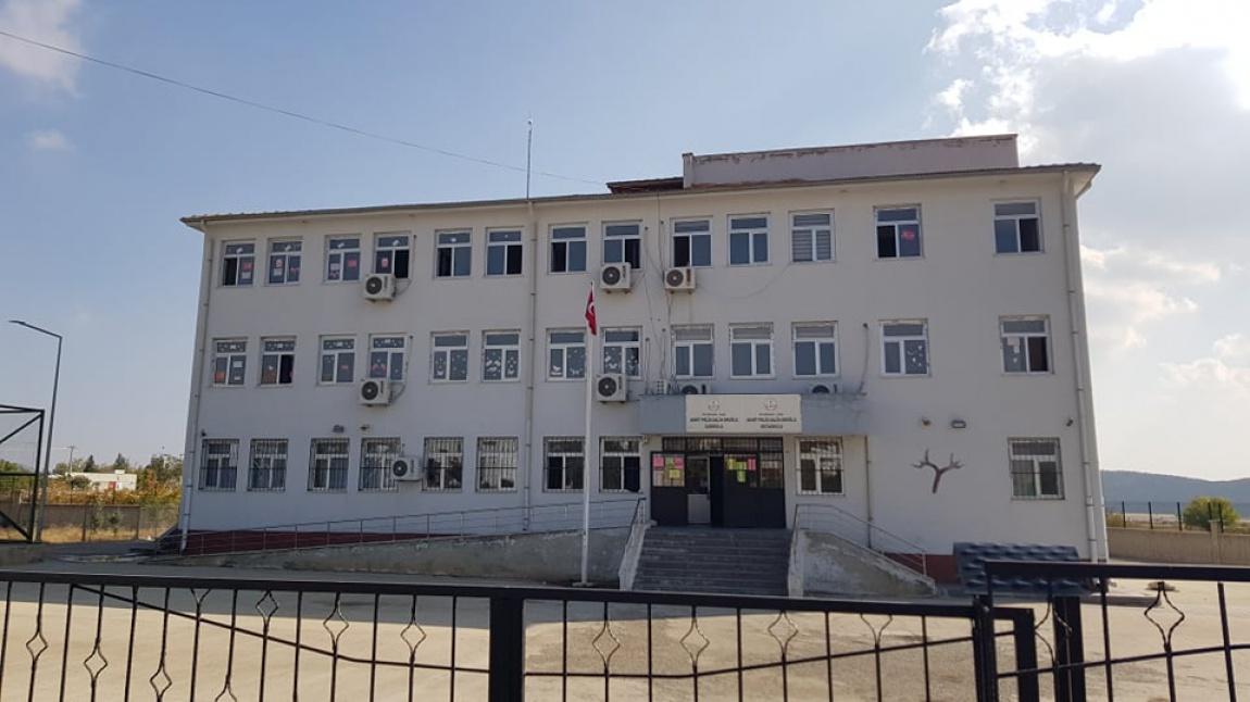 Şehit Polis Salih Eroğlu Ortaokulu DİYARBAKIR HANİ