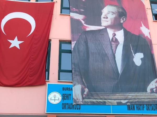 Şehit Piyade Er Nezir Akgül İmam Hatip Ortaokulu BURSA YILDIRIM