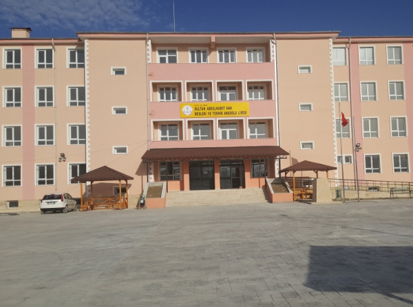 Sultan Abdulhamit Han Kız Mesleki ve Teknik Anadolu Lisesi HATAY ALTINÖZÜ