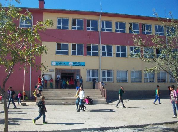 Pirinçli İmam Hatip Ortaokulu MARDİN DERİK