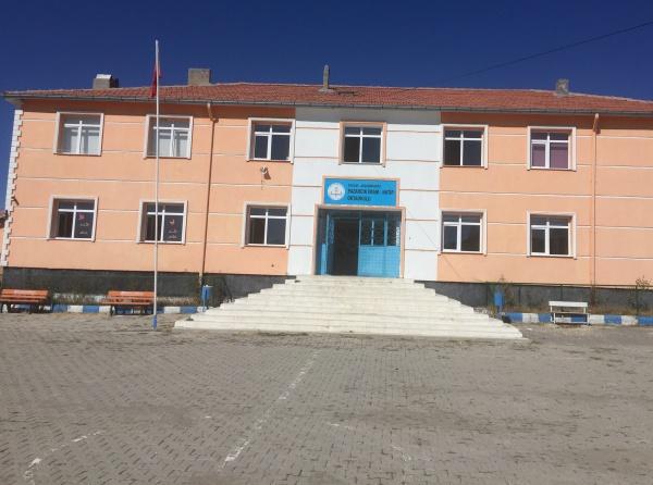 Pazarcık İmam Hatip Ortaokulu YOZGAT AKDAĞMADENİ