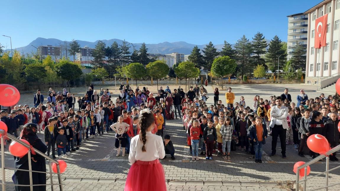 PROF.DR.VAHİT ÖZMEN İLKOKULU MUŞ MERKEZ