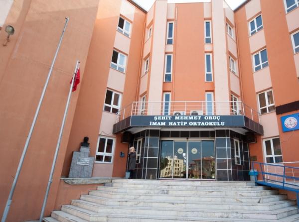 Şehit Mehmet Oruç İmam Hatip Ortaokulu İZMİR TİRE