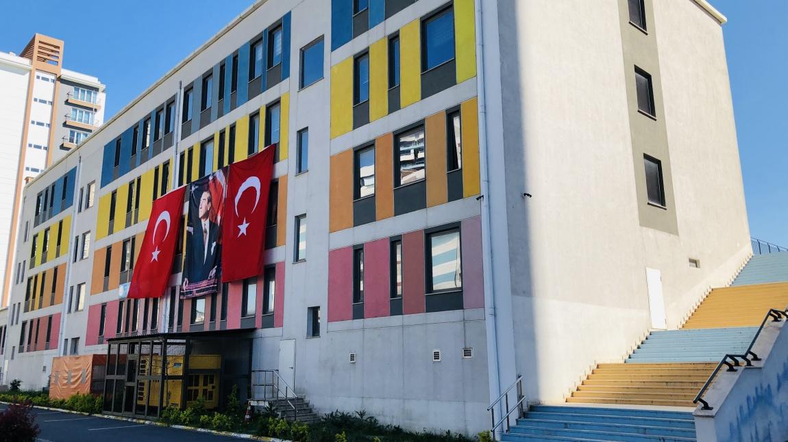 istanbul basaksehir basaksehir aziz sancar ortaokulu hakkinda