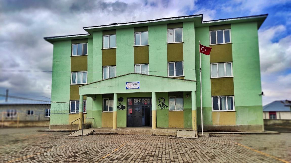 Çavuş İmam Hatip Ortaokulu ERZURUM KARAYAZI