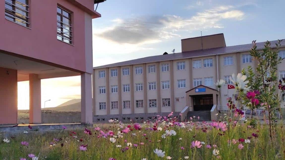 Hamurpet İmam Hatip Ortaokulu MUŞ VARTO