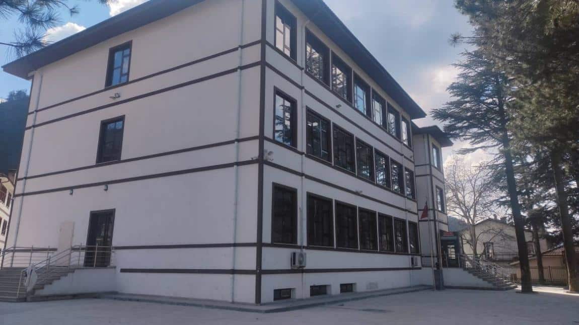 Göynük İmam Hatip Ortaokulu BOLU GÖYNÜK