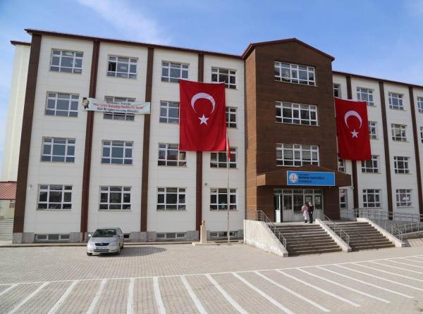 MUHSİN YAZICIOĞLU İLKOKULU SİVAS MERKEZ