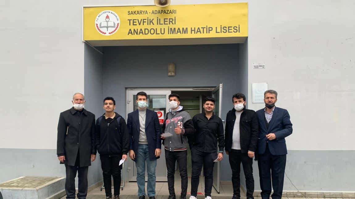 Sakarya Adapazari Tevfik Ileri Anadolu Imam Hatip Lisesi Hakkinda