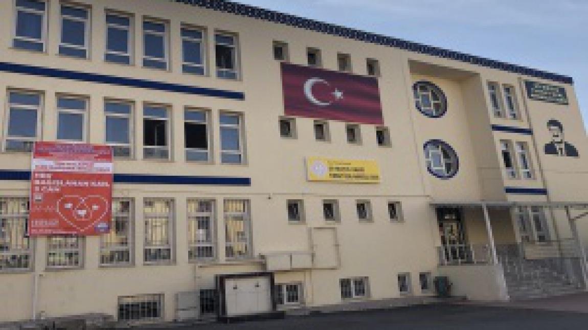 20 Mayıs Vakfı Turgut Özal Anadolu Lisesi MALATYA BATTALGAZİ