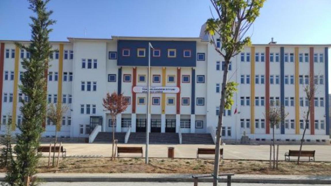 TOKİ Selahaddin Eyyubi Anadolu Lisesi KOCAELİ DİLOVASI