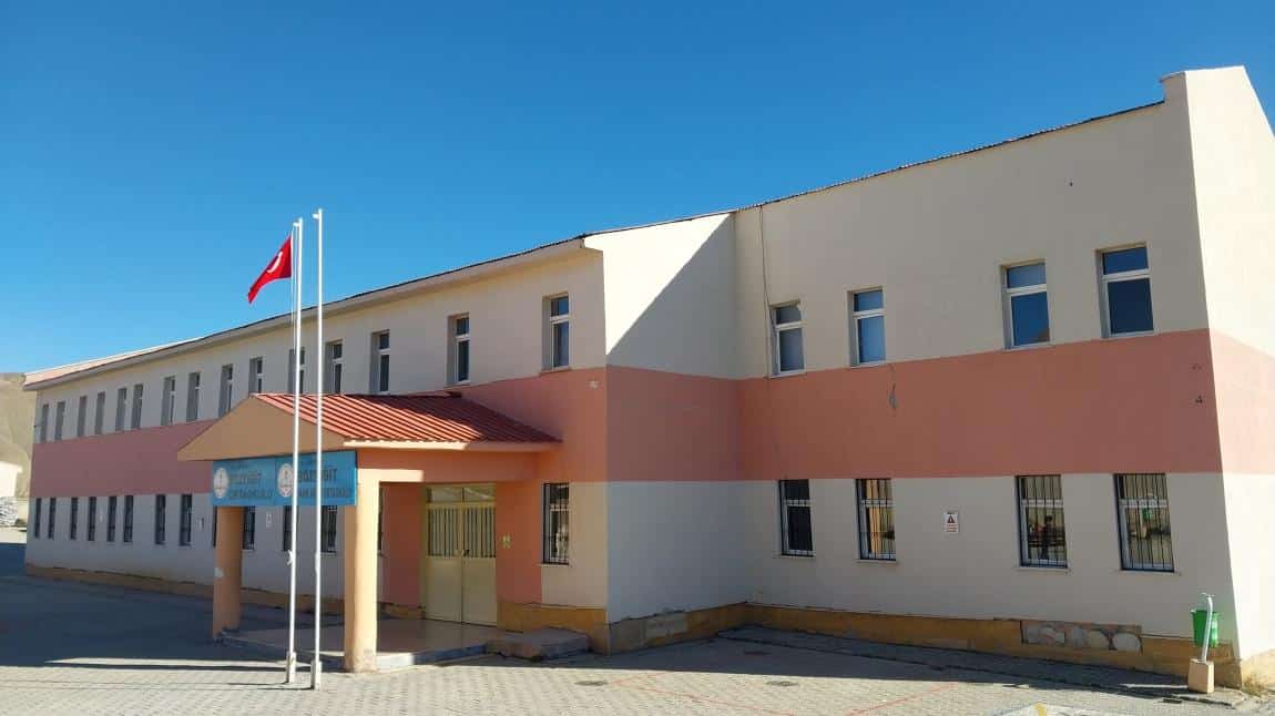 Bozyiğit İmam Hatip Ortaokulu VAN GÜRPINAR