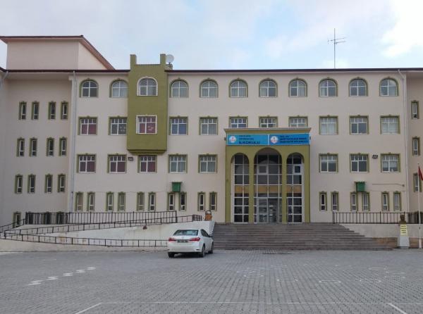 Şehit Ramazan Konuş İmam Hatip Ortaokulu NİĞDE BOR