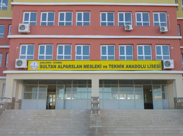 Sultan Alparslan Mesleki ve Teknik Anadolu Lisesi ŞANLIURFA SİVEREK