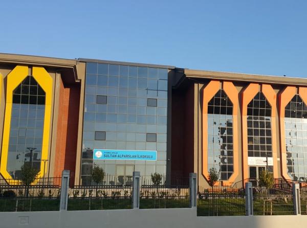 Emlak Konut Sultan Alparslan İlkokulu İSTANBUL AVCILAR