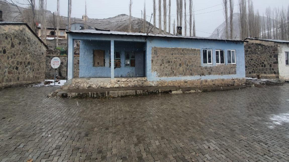 ŞEHIT LOKMAN KILIÇ İLKOKULU ERZURUM OLTU