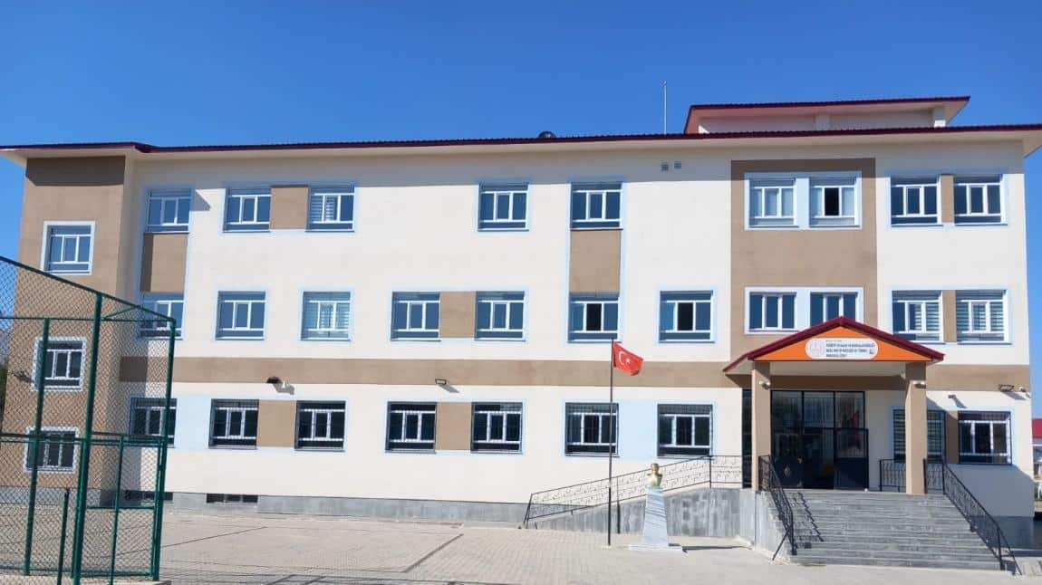 Türkiye Odalar ve Borsalar Birliği (TOBB) Nene Hatun Mesleki ve Teknik Anadolu Lisesi BİTLİS TATVAN