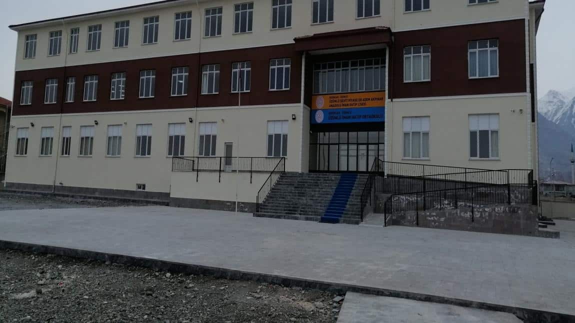 Şehit Adem Akpınar Anadolu İmam Hatip Lisesi ERZİNCAN ÜZÜMLÜ