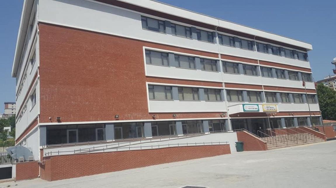Bağcılar Hikmet Barutçugil Güzel Sanatlar Lisesi İSTANBUL BAGCILAR
