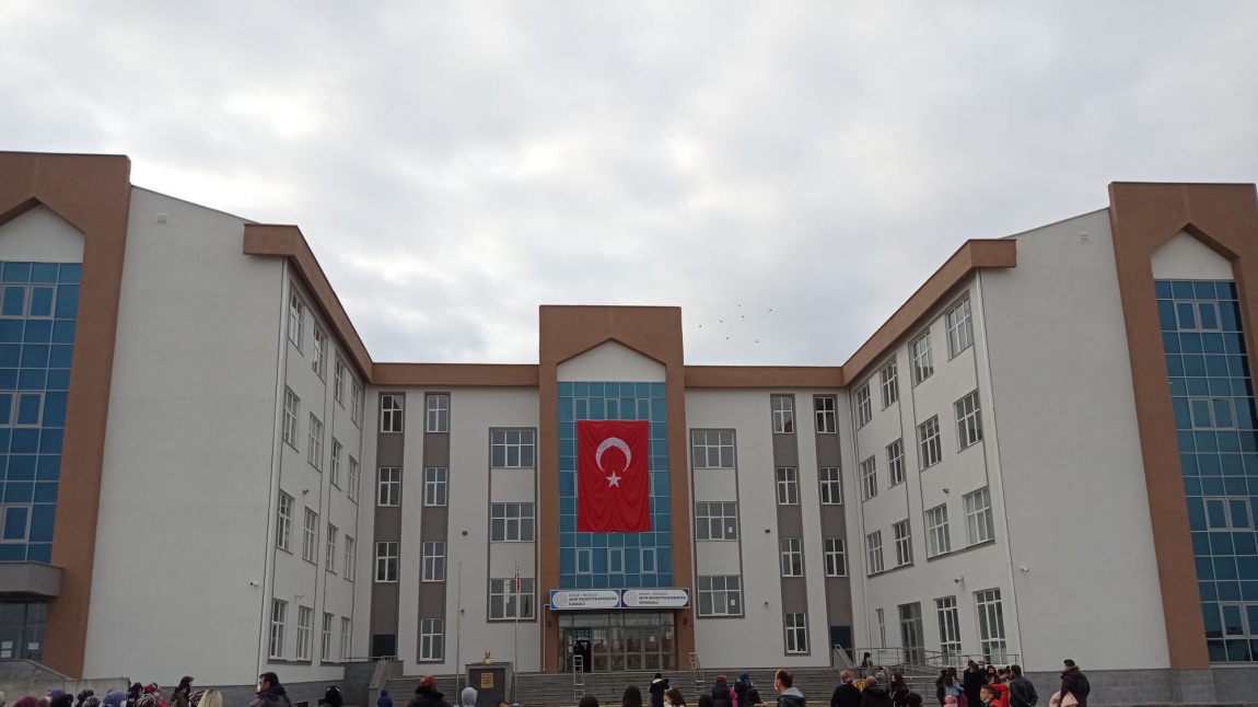 Şehit Necmettin Bayraktar Ortaokulu KAYSERİ MELİKGAZİ