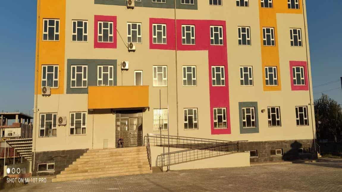 Selahaddin Eyyubi İlkokulu MARDİN KIZILTEPE