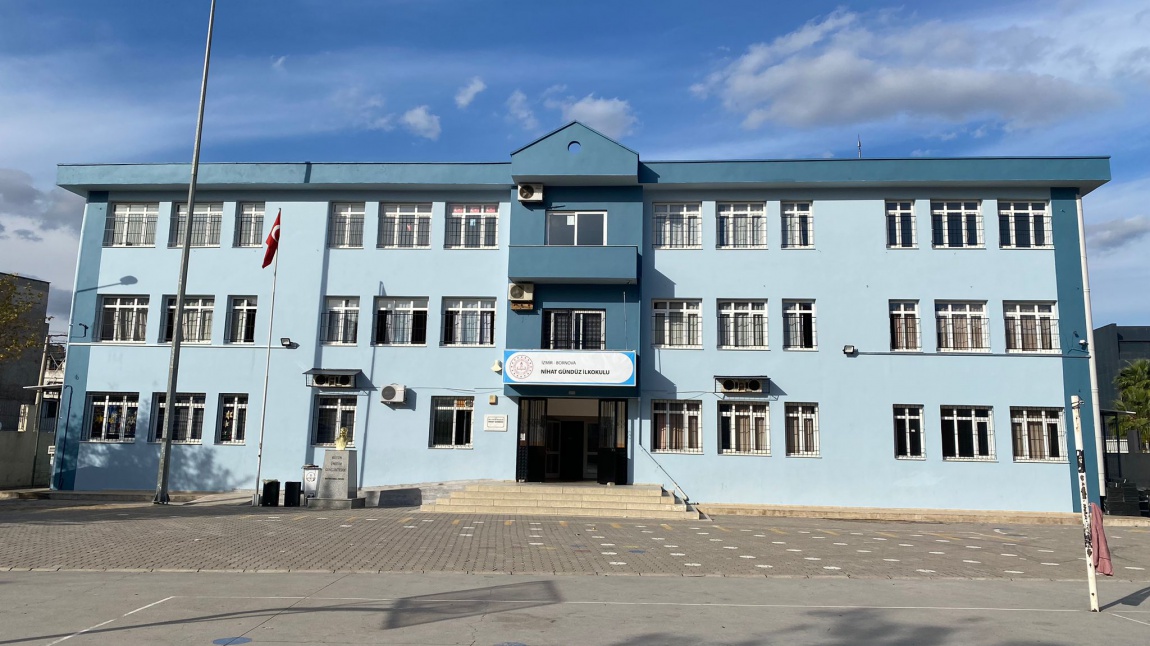 Nihat Gündüz İlkokulu İZMİR BORNOVA