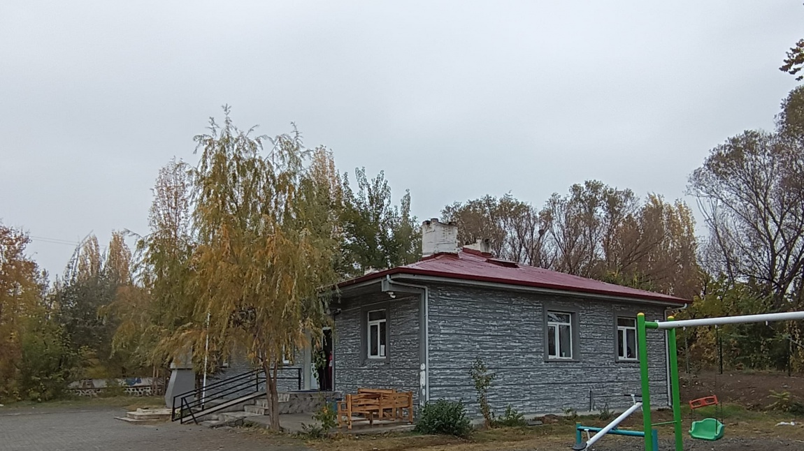 Cennetabat Ortaokulu IĞDIR KARAKOYUNLU