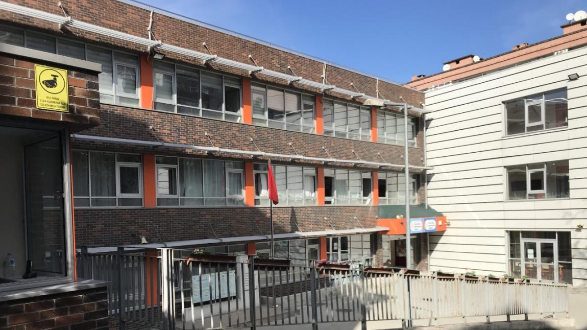 Veysel Vardal Görme Engelliler Ortaokulu İSTANBUL BEYOĞLU