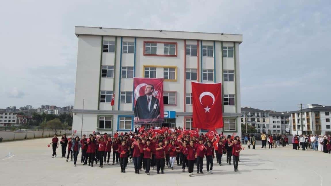 Şehit Talha Bahadır Ortaokulu YALOVA ÇİFTLİKKÖY