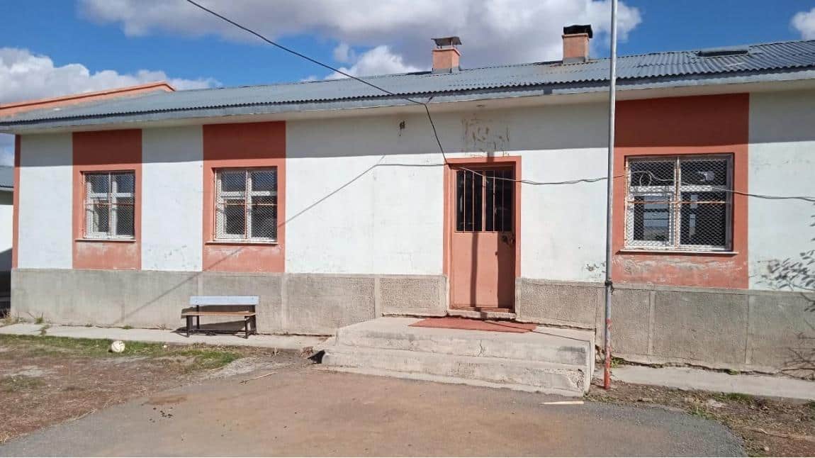 Hasanova İlkokulu ERZURUM KARAYAZI