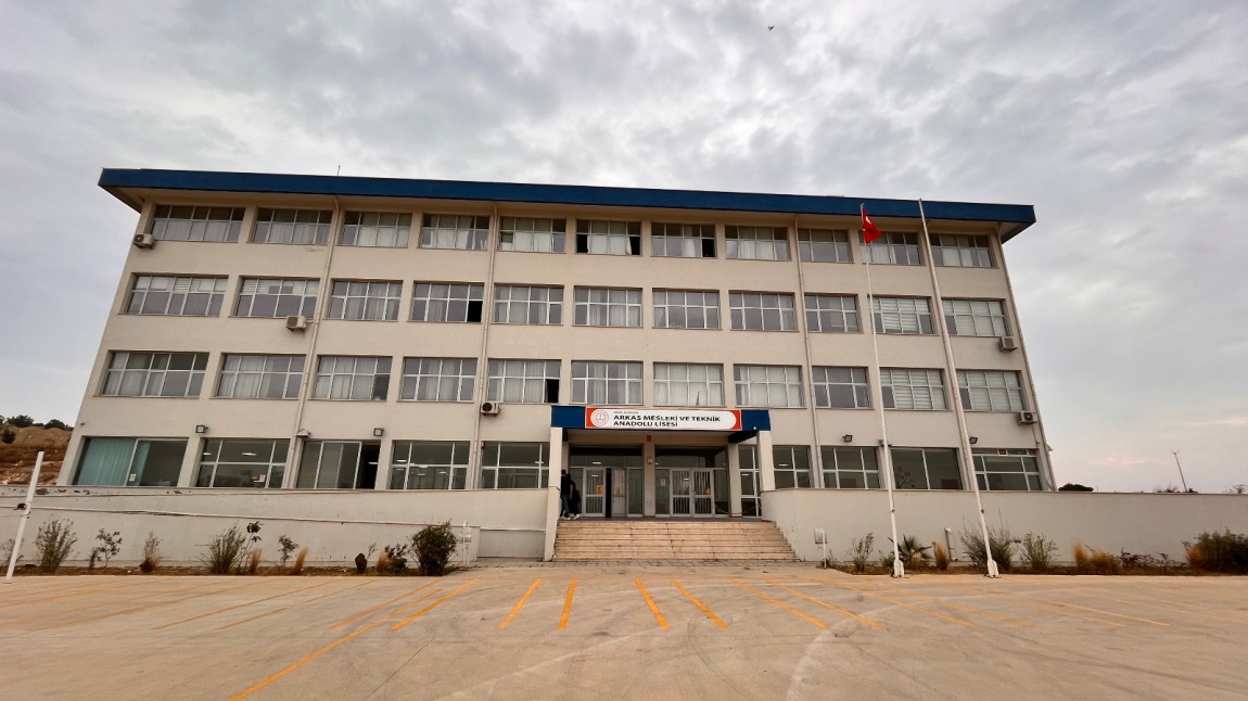 Arkas Mesleki ve Teknik Anadolu Lisesi İZMİR BORNOVA