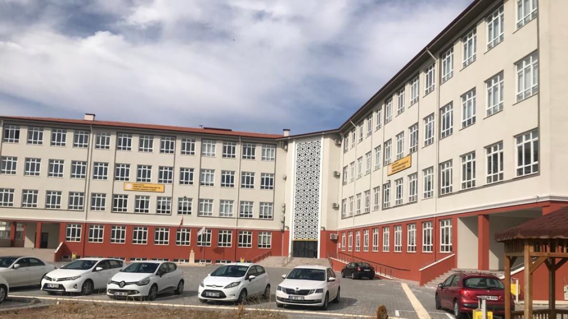 Gölbaşı Zübeyde Hanım Mesleki ve Teknik Anadolu Lisesi ANKARA GÖLBAŞI