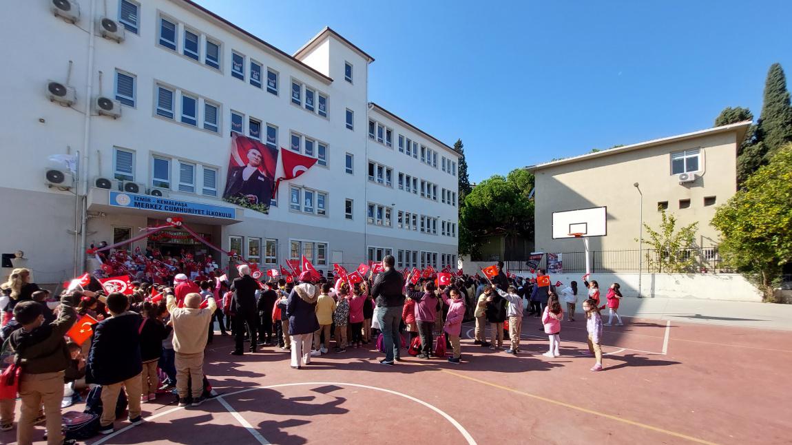 Merkez Cumhuriyet İlkokulu İZMİR KEMALPAŞA