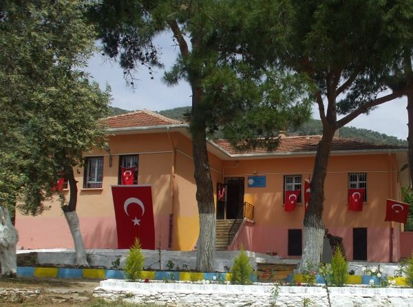 Turan İlkokulu İZMİR BAYINDIR