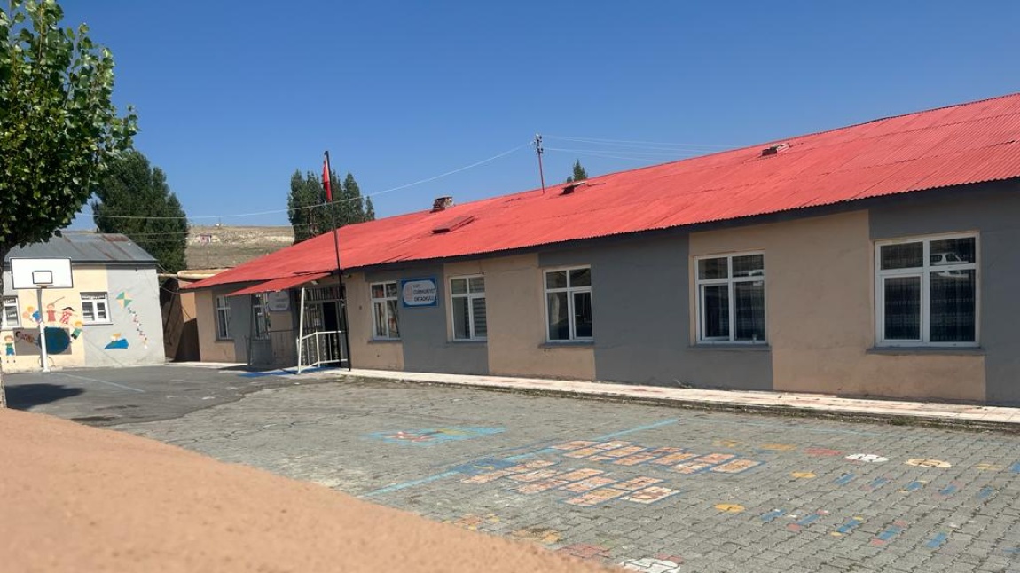 CUMHURİYET ORTAOKULU KARS MERKEZ