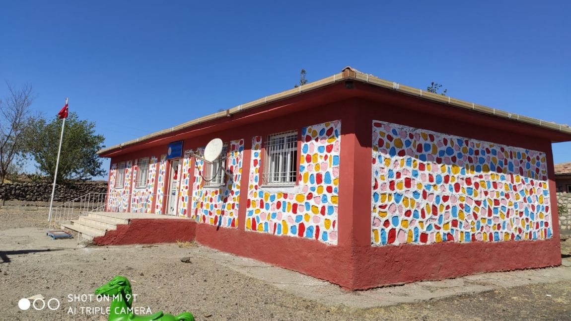 Demirli Işıklı İlkokulu MARDİN DERİK