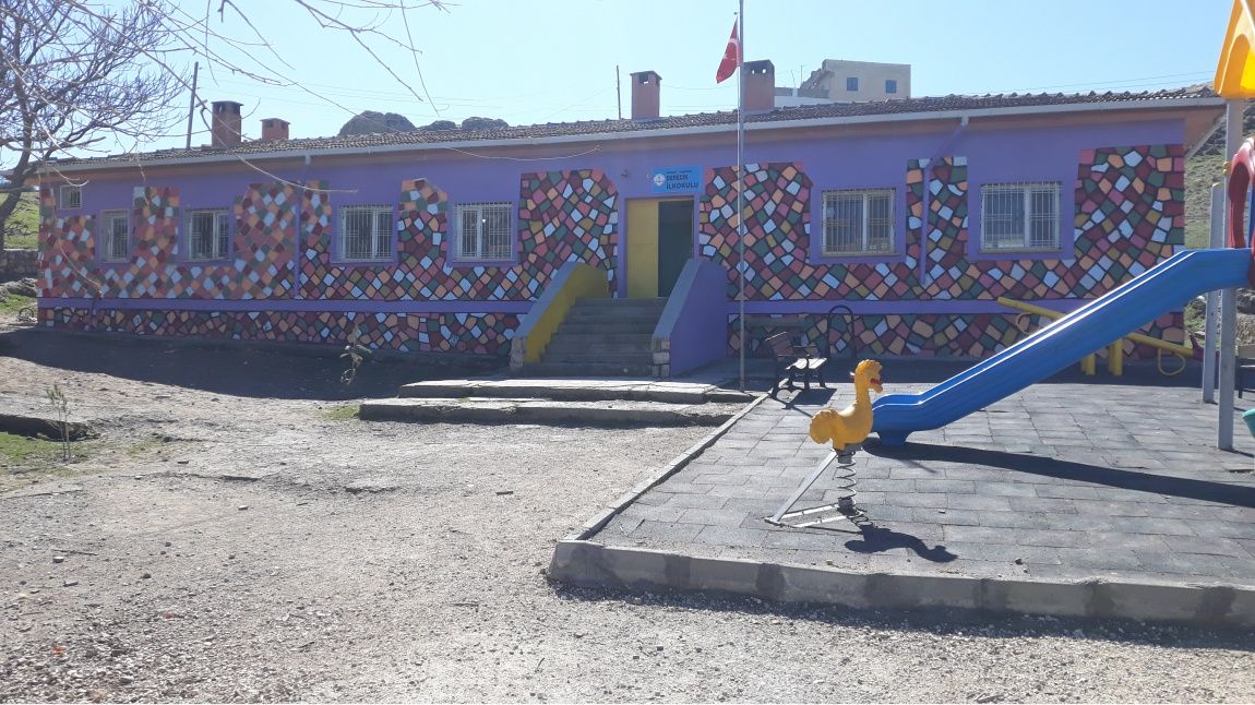 Derecik İlkokulu MARDİN MAZIDAĞI