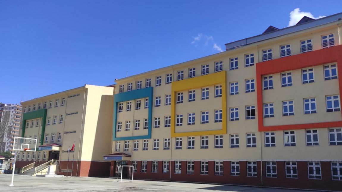 Mehmet Akif Ersoy Ortaokulu ARTVİN BORÇKA