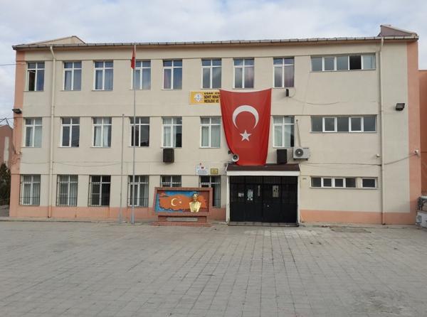 Eşme Şehit Nihat Köylü Mesleki ve Teknik Anadolu Lisesi UŞAK EŞME