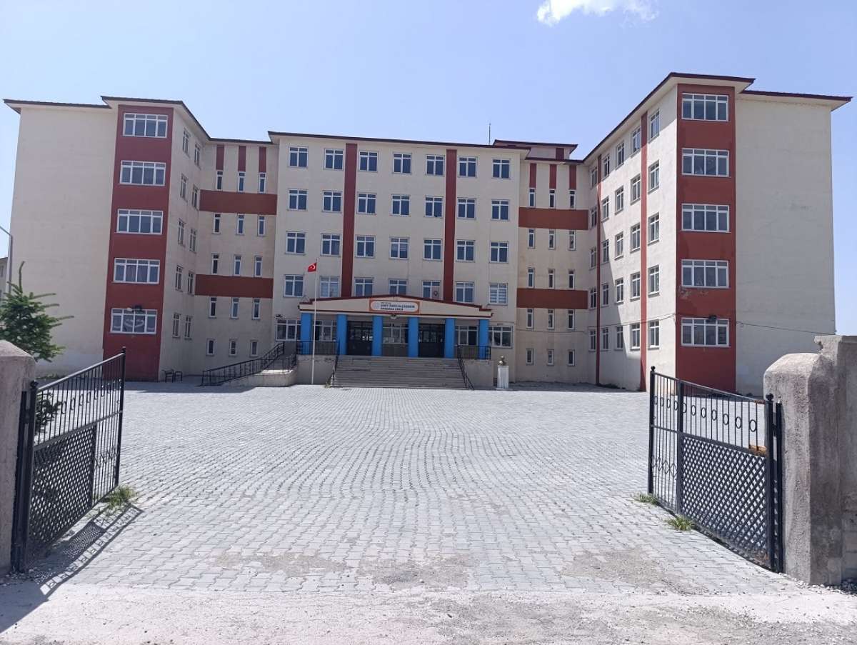 Şehit Ömer Halisdemir Anadolu Lisesi AĞRI DİYADİN