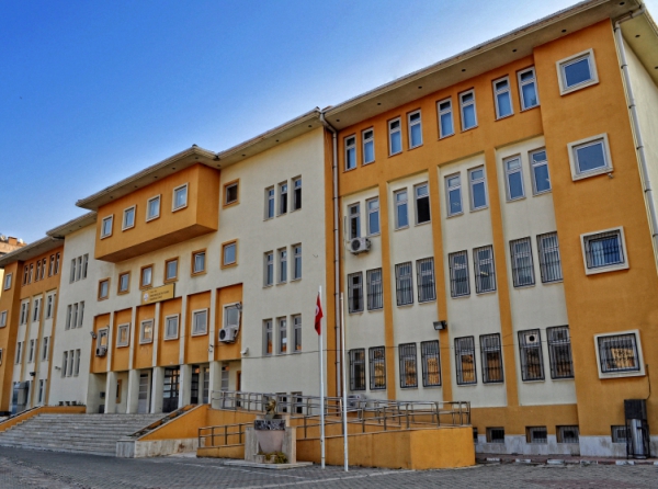 Çiğli Borsa İstanbul Mesleki ve Teknik Anadolu Lisesi İZMİR ÇİĞLİ
